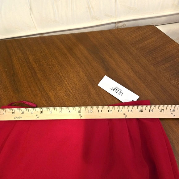 NWTs, Red Le Suit, Business Suit Pleated Jacket/Blazer,  A-Line Skirt, Size 12 - Picture 14 of 16